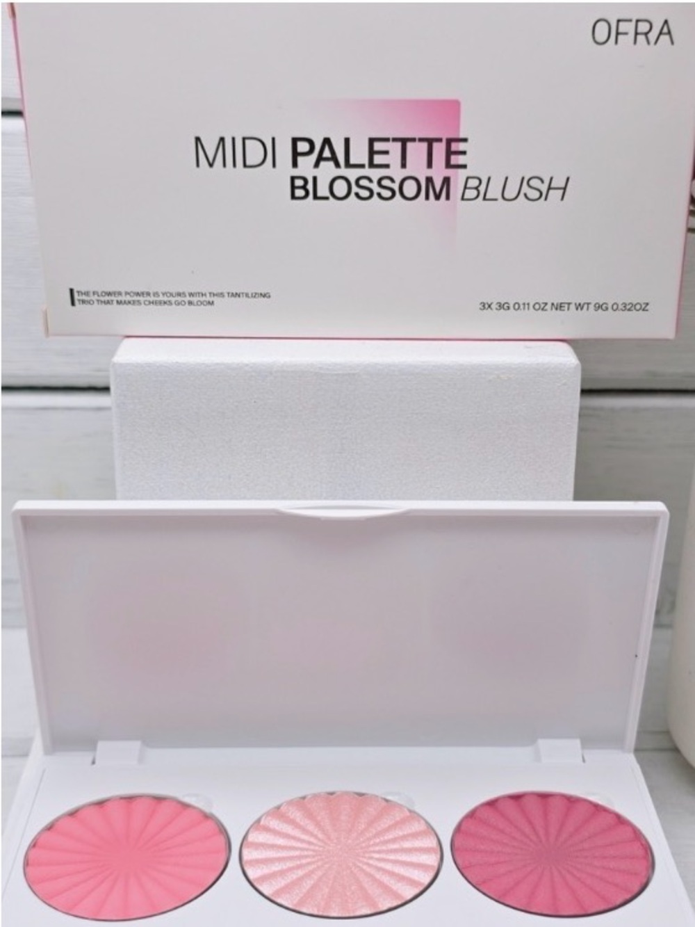 OFRA Midi Palette Blossom Blush & Highlighter Trio Palette NEW! - Picture 2 of 3